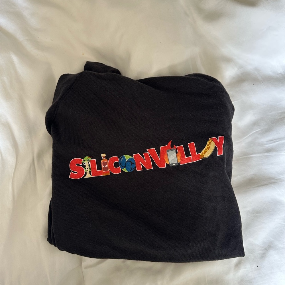 Black Silicon Valley Graphic zip up hoodie!